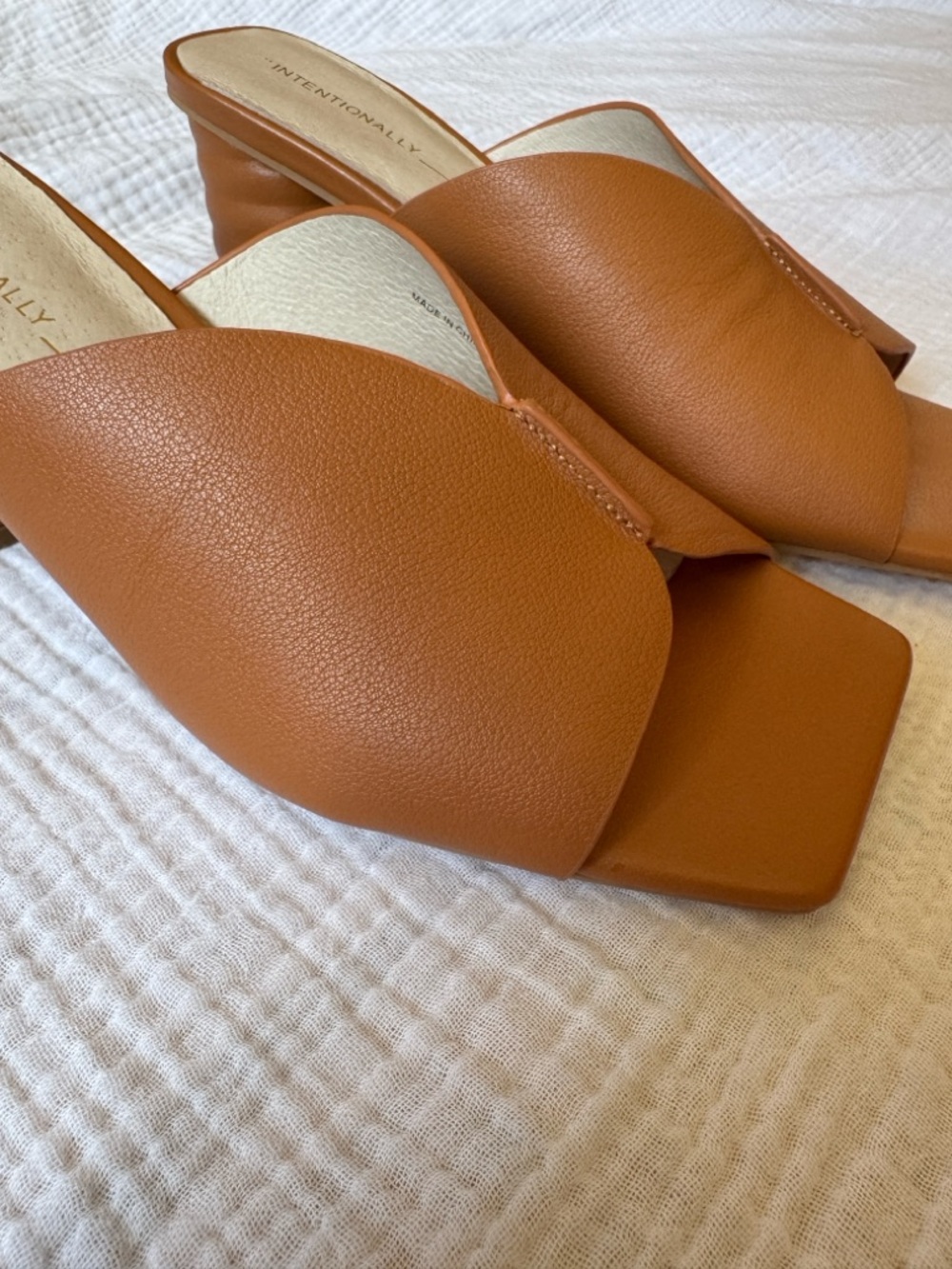 INTENTIONALLY BLANK Cognac Brown Leather Block Heel Mules - Picture 11 of 11